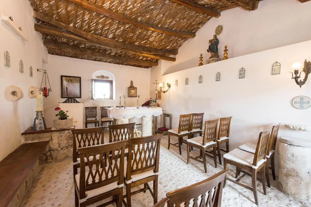 Sports and Entertainment, Relais Villa Favorita Noto, Catania