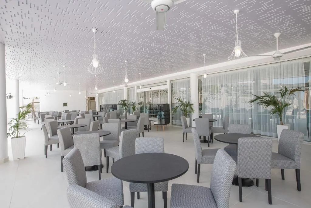 Restaurant, Odessa Beach Hotel, Cyprus