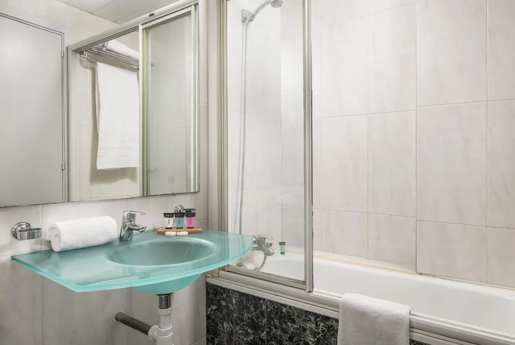 DOUBLE SINGLE USE STANDARD Room, Abbot, Barcelona