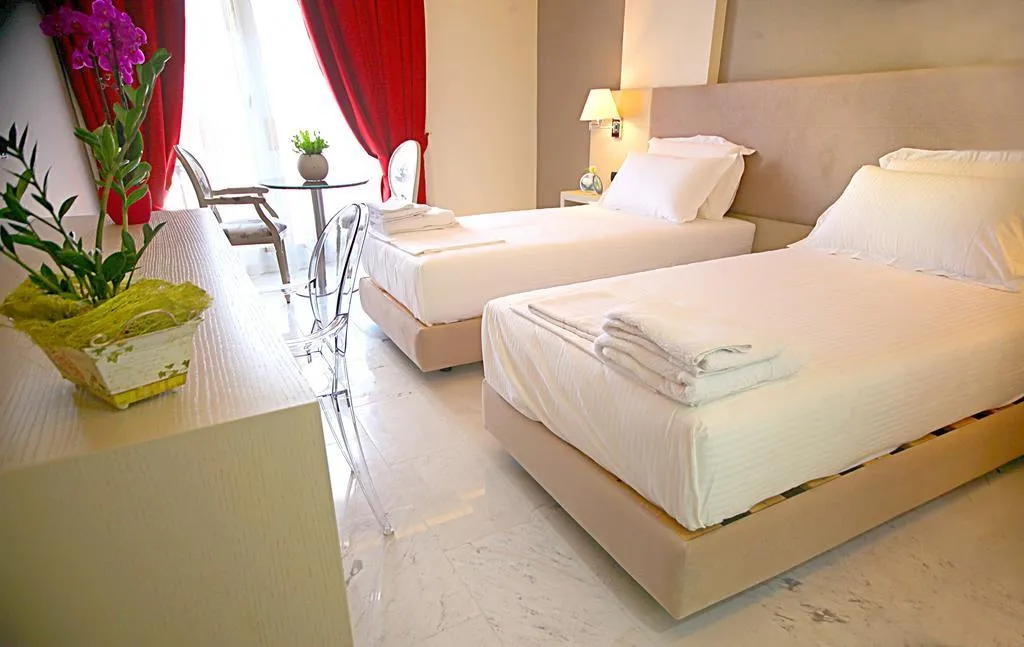 Room, Palace hotel Vlore, Kavaje