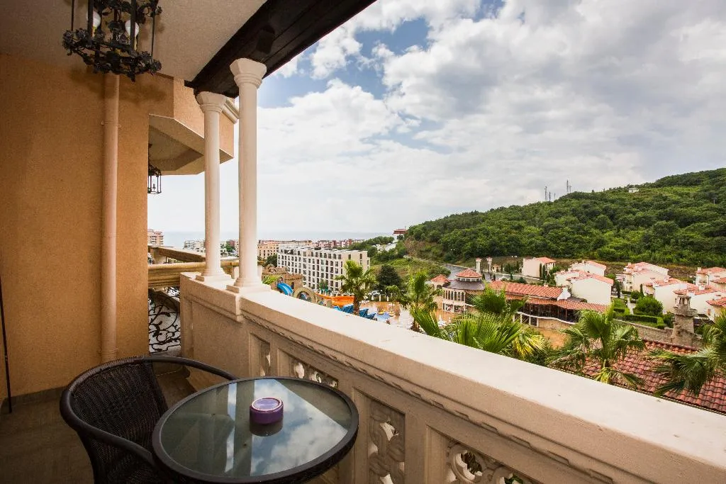 DOUBLE PARK VIEW Room, Royal Castle Design & Spa, Bourgas