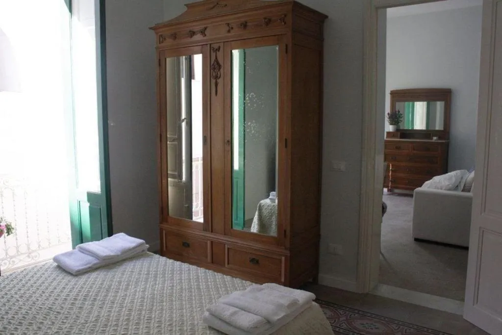 Room, B&B Trapani Granveliero, Palermo
