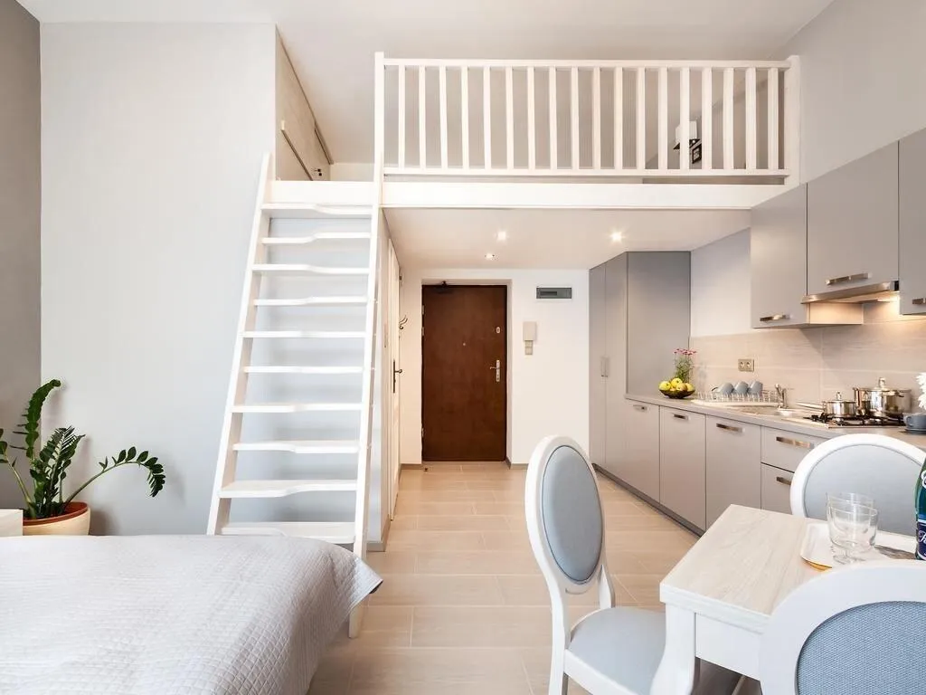 STUDIO WITH DOUBLE BED Room, Apartments Bonerowska 5, Krakow