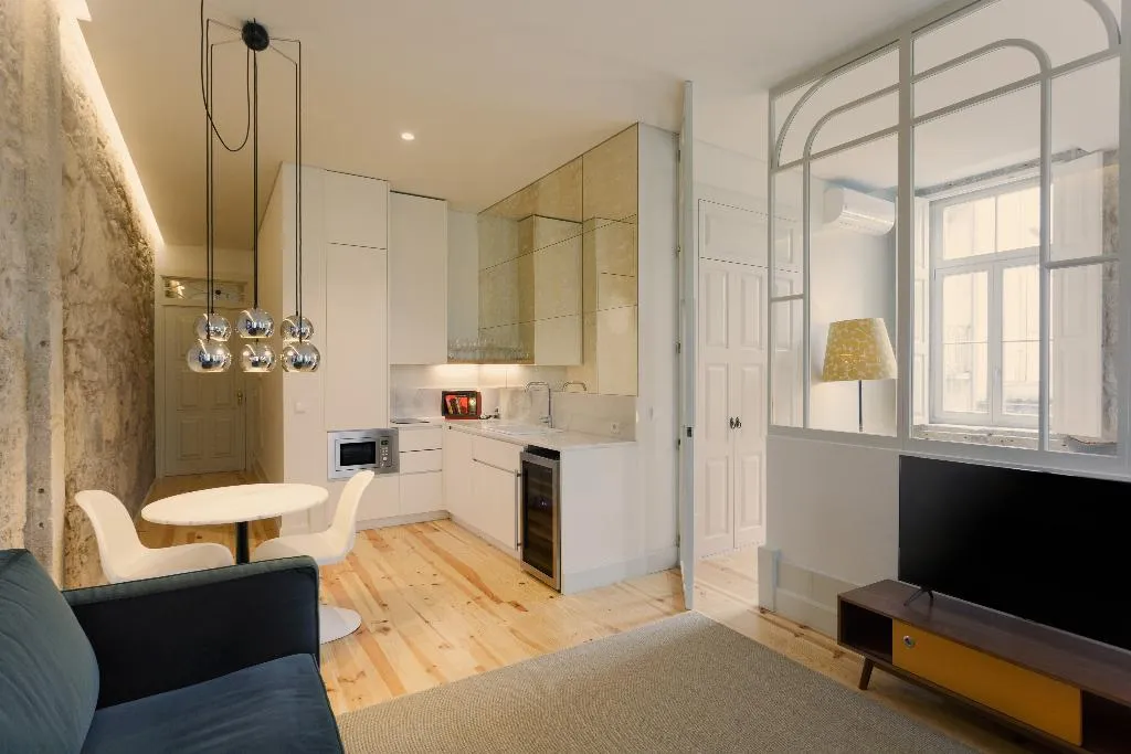 APARTMENT ONE BEDROOM Room, Líbere Porto Laranjais, Porto