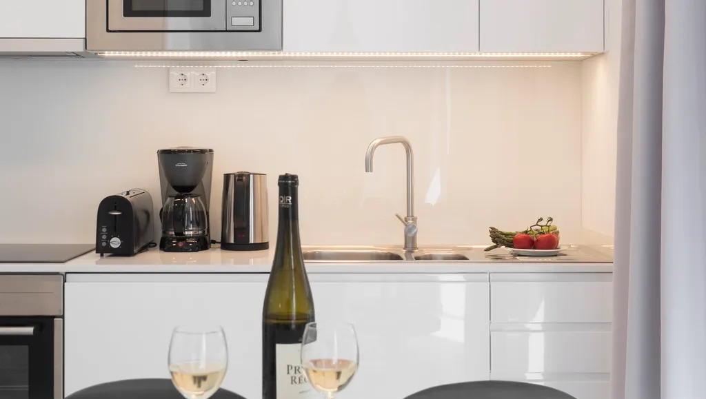 APARTMENT ONE BEDROOM Room, Lisbon Serviced Apartments - Parque, Lisbon