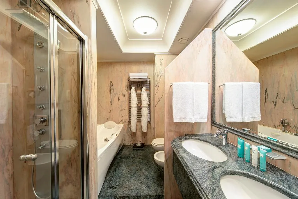 Room, Hotel Capitol, Milan