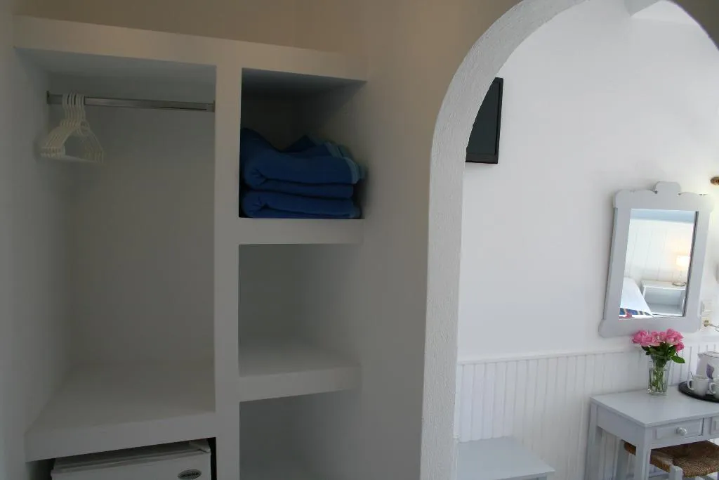 Room, Naiades Almiros River, Crete