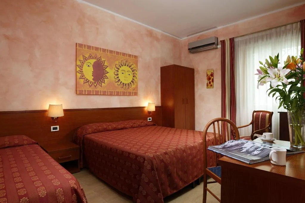 Room, B&B Alba Domus Roma, Rome
