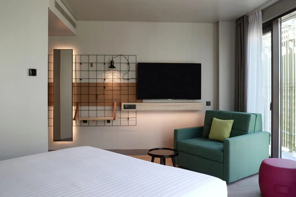 Room, Moxy Athens City, Athens