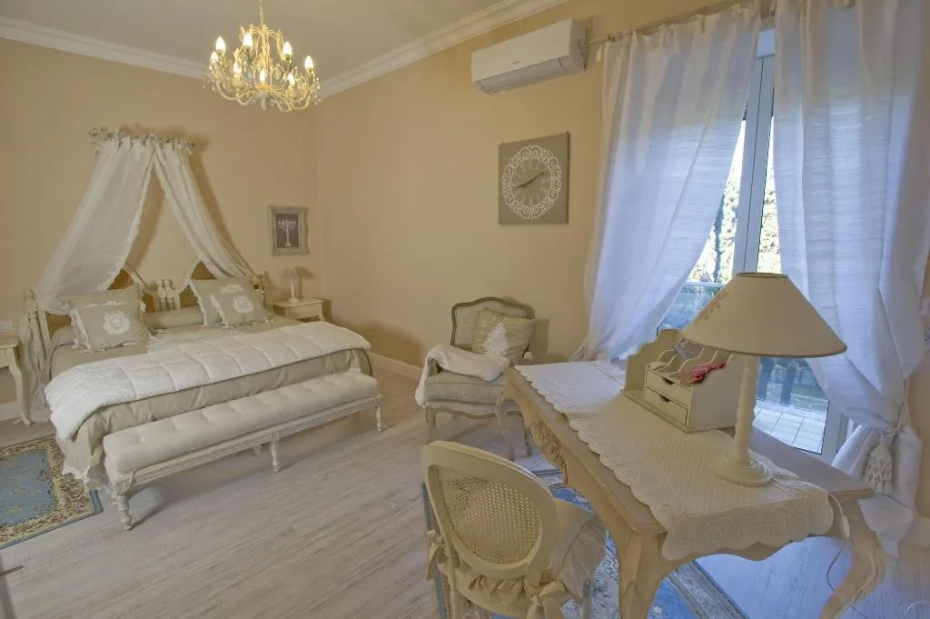 Room, Hotel Del Sole, Naples