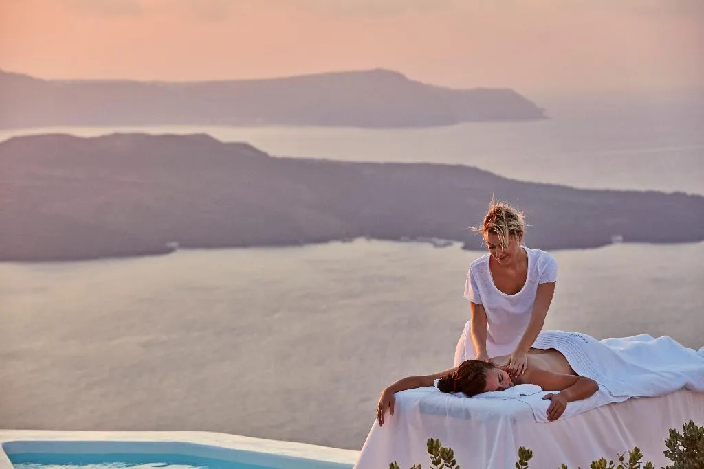 JUNIOR SUITE SEA VIEW Room, Alti Santorini Suites, Santorini