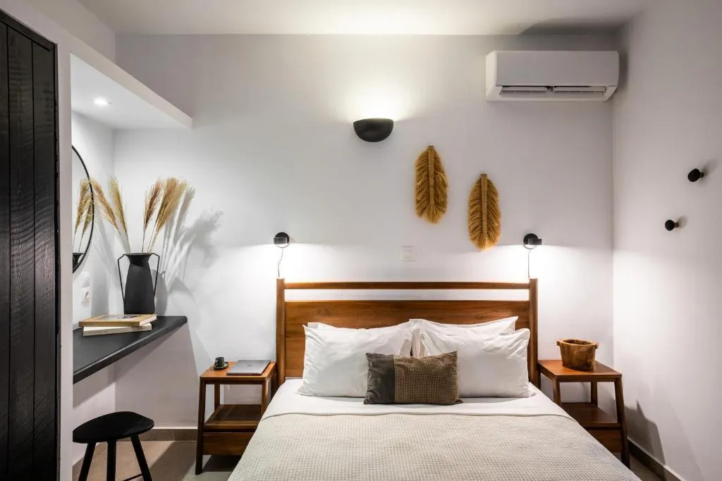 Double or Twin STANDARD Room, Marillia Village, Santorini