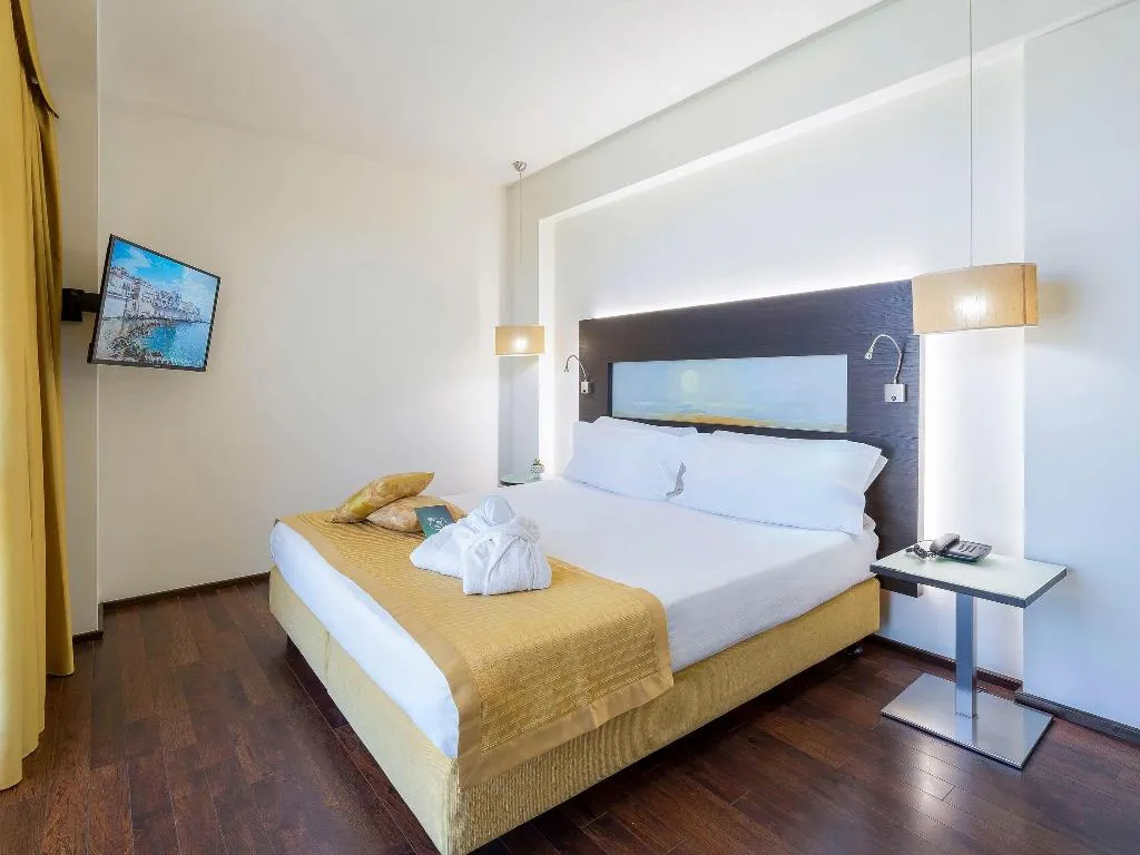 DOUBLE DELUXE Room, Mercure Siracusa Prometeo, Catania