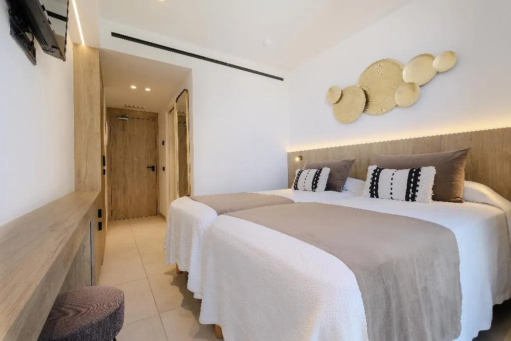 TRIPLE STANDARD Room, Azuline Hotel M, Ibiza
