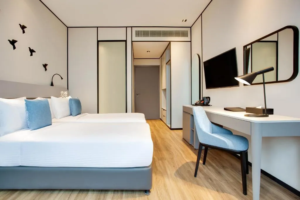 DOUBLE SUPERIOR Room, Lemon Tree Hotel Jumeirah, Dubai, Dubai