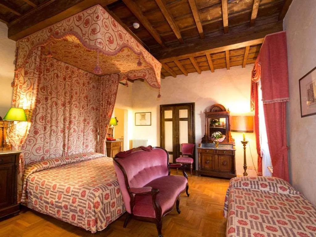 Room, Loggiato Dei Serviti, Florence