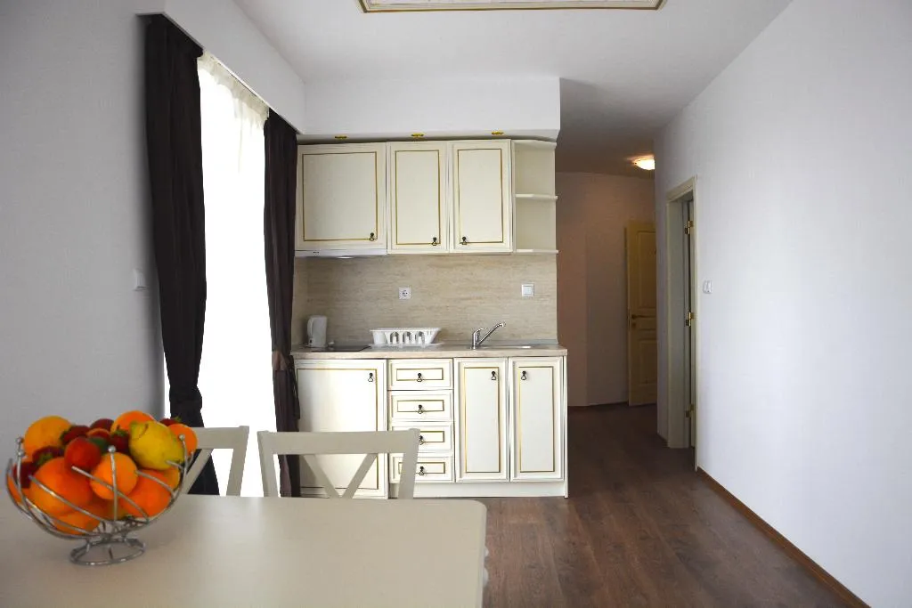 APARTMENT TWO BEDROOMS ONE BATHROOM Room, Golden Rainbow, Bourgas