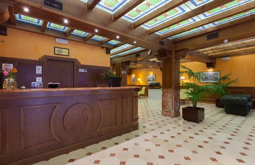Lobby, Dorma Juan De Austria, Madrid