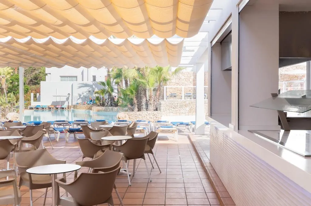Bar, Hotel Palia Puerto Del Sol, Majorca