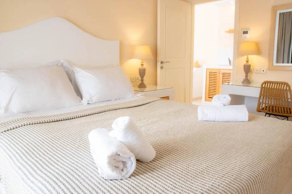 APARTMENT SEA VIEW CAPACITY 5 Room, Sellada Beach, Santorini