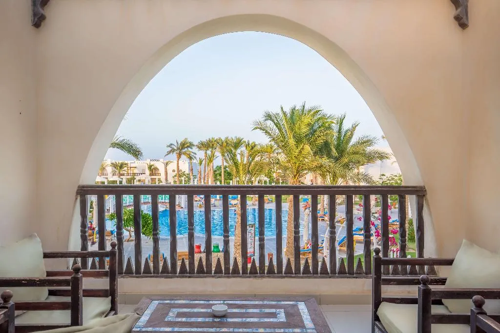 Room POOL VIEW Room, Hilton Marsa Alam Nubian Resort, Red Sea Riviera