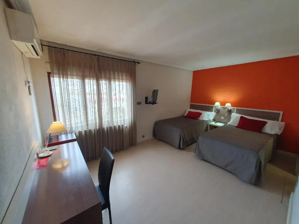 Double or Twin STANDARD Room, La Carreta, Valencia