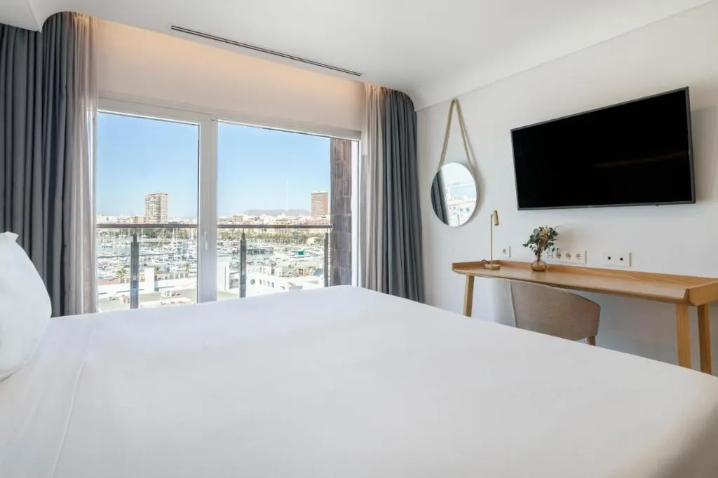 Room PREMIUM Room, Innside Alicante Porta Maris, Costa Blanca