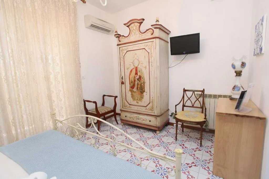 Room, B&B Villa Maiolica, Catania