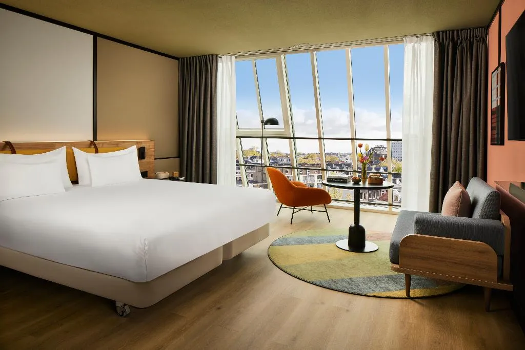 Room, Avani Museum Quarter Amsterdam Hotel-previously NH, Amsterdam