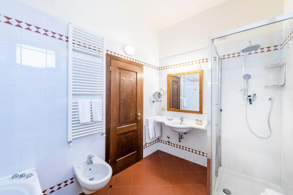 HOUSE QUEEN SIZE BED Room, Relais Vignale & Spa, Florence
