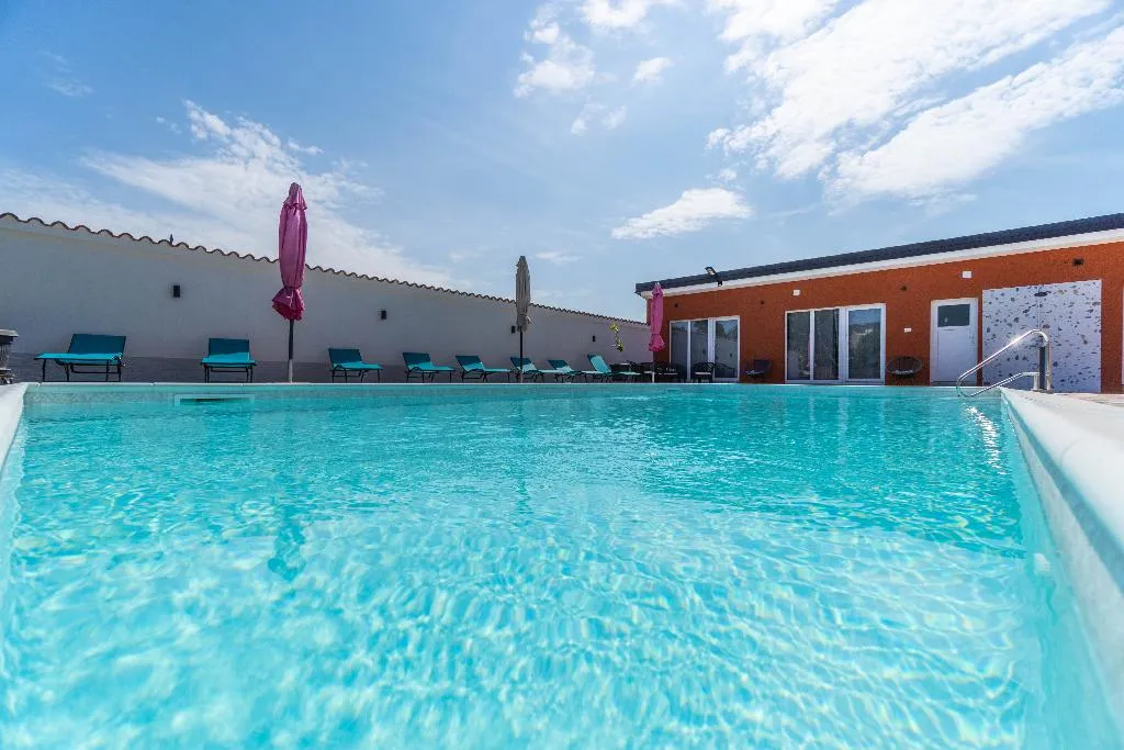 Pool, Apartments Danka, Istria