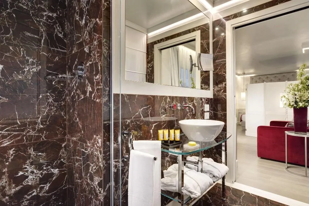 DOUBLE SUPERIOR KING BED Room, Ponte Vecchio Suites & Spa, Florence