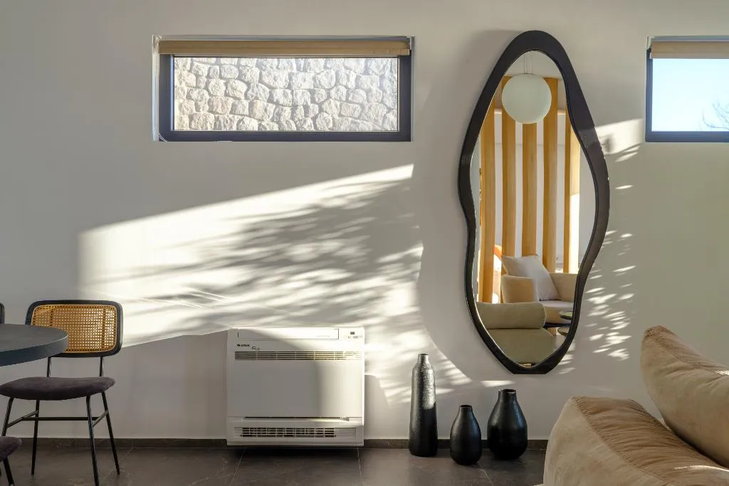VILLA LUXURY ONE BEDROOM Room, Secret Path Luxury Villas, Santorini