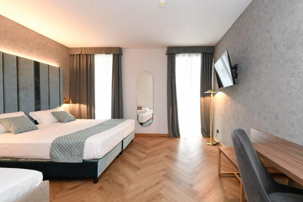 TRIPLE CLASSIC Room, Palazzo Santo Spirito, Milan