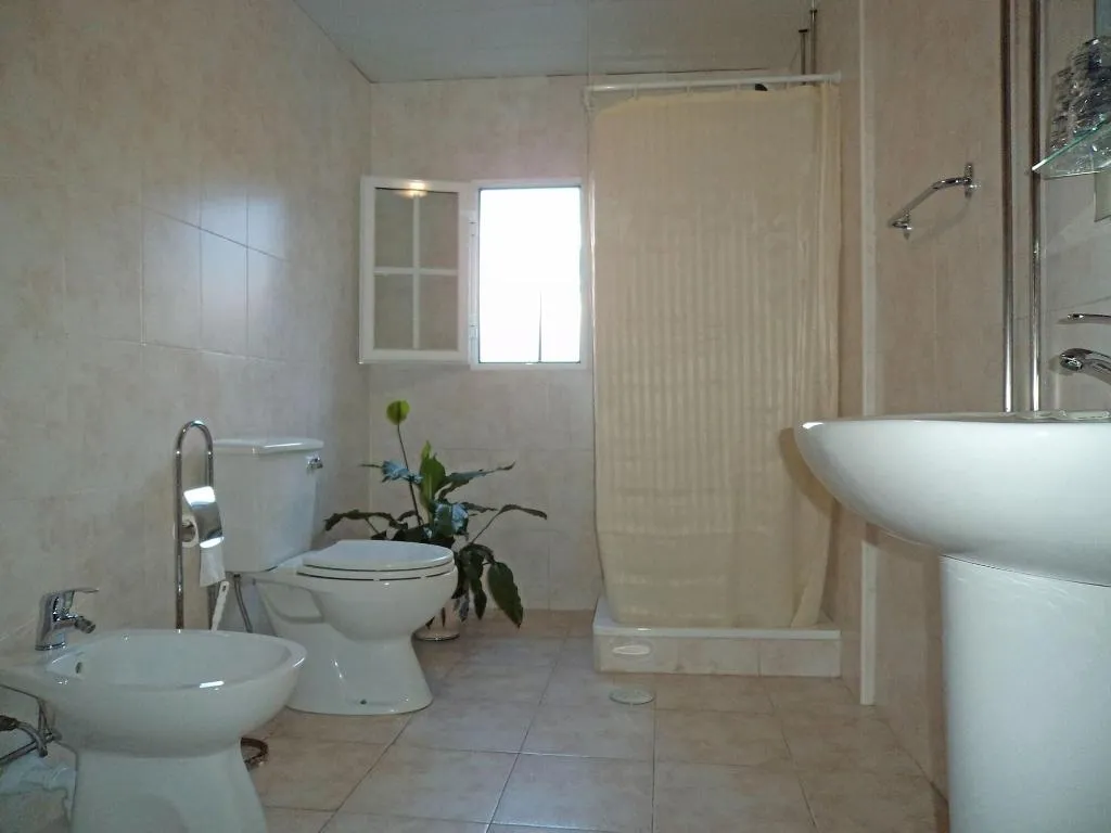 Room, Grande Oceano Guest House, Porto