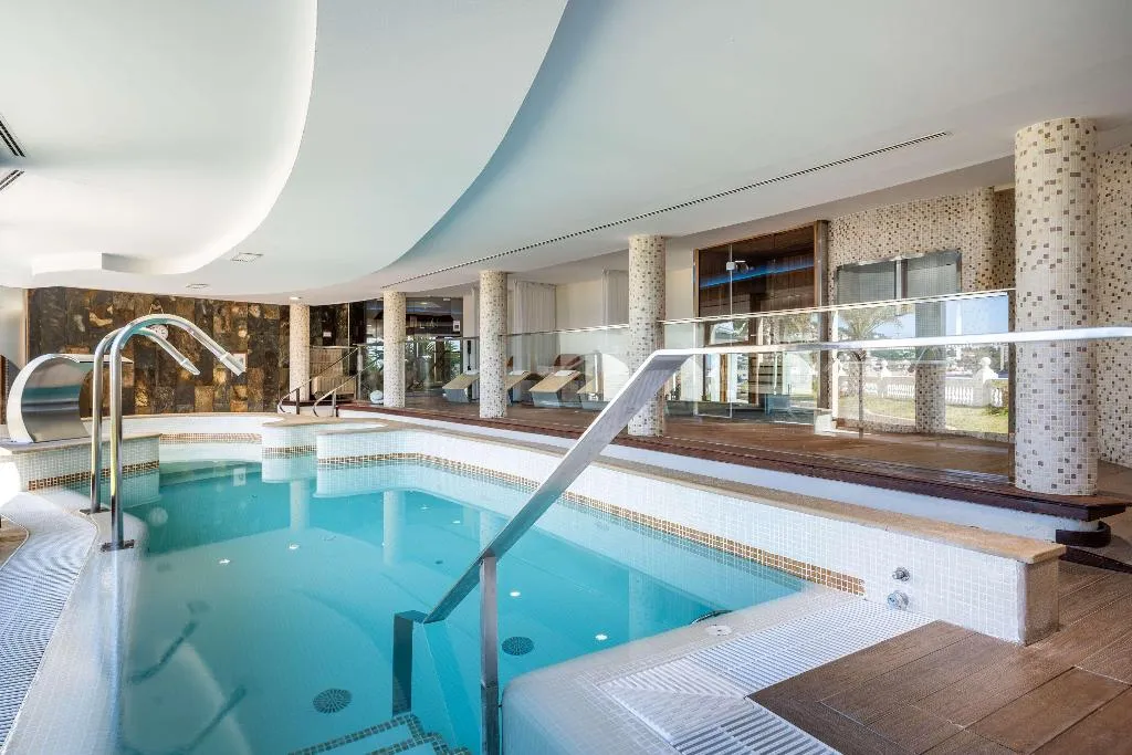 Sports and Entertainment, Santos Nixe Palace, Majorca