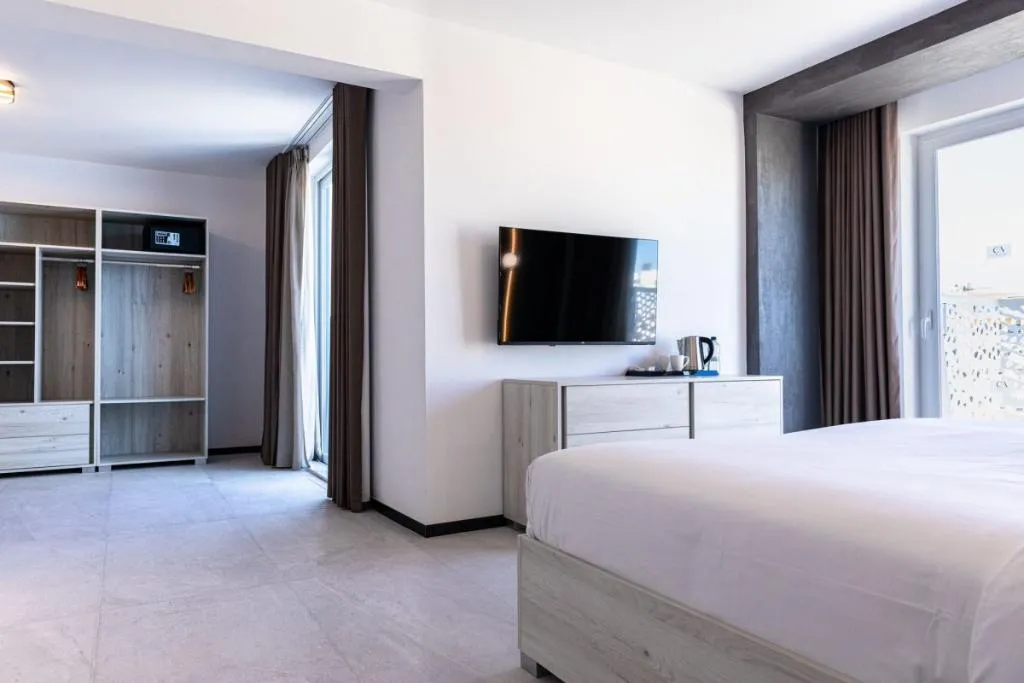TRIPLE DELUXE Room, Ca Sand Dune Hotel, Malta