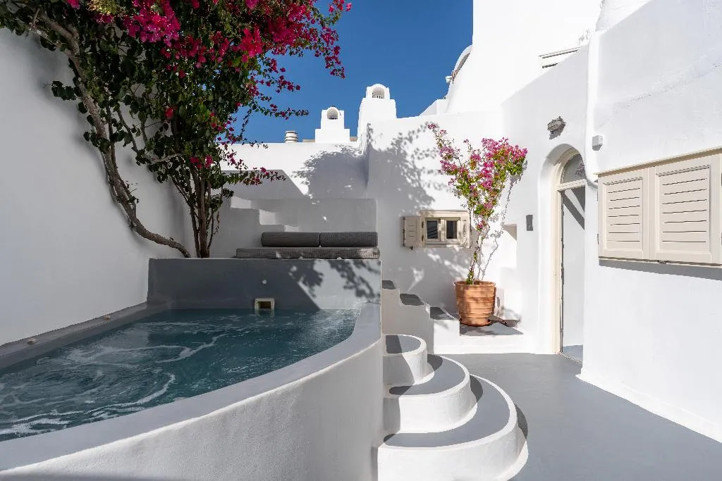 General view, Cliffside Suites, Santorini