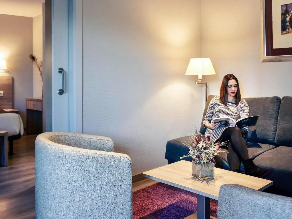 JUNIOR SUITE KING SIZE BED Room, Mercure Madrid Centro, Madrid