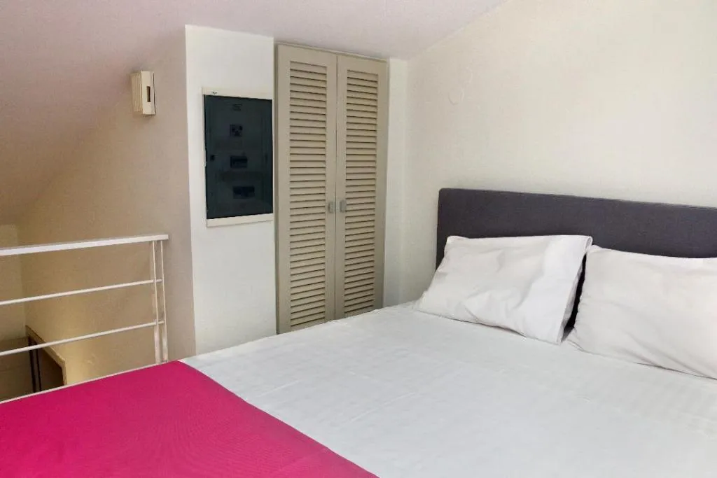QUADRUPLE ONE BED Room, Vivian Art Apartments, Crete
