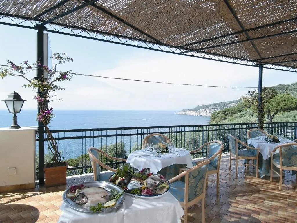 Restaurant, Piccolo Paradiso, Naples
