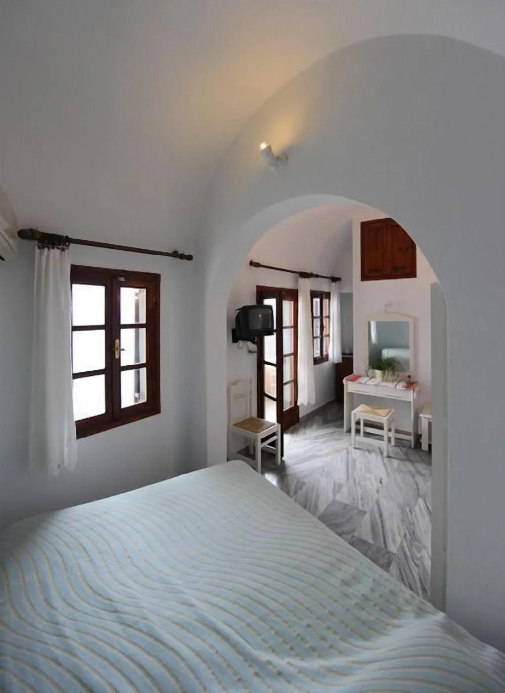 TWIN EXECUTIVE Room, Kavalari Hotel, Santorini