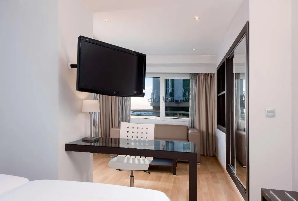 Room, Hotel Alicante Gran Sol Affiliated by Melia, Costa Blanca