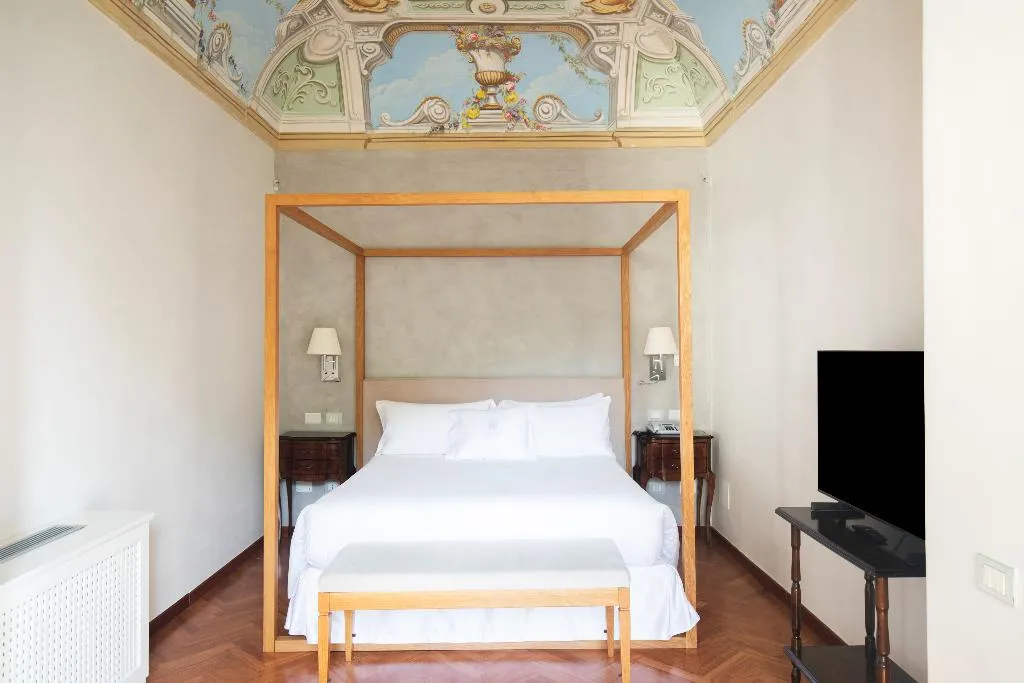 SUITE GARDEN VIEW Room, Grand Hotel Cocumella, Naples