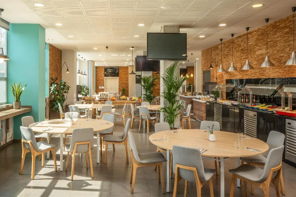 Conferences, Madrid Airport Suites Affiliated By Melia, Madrid