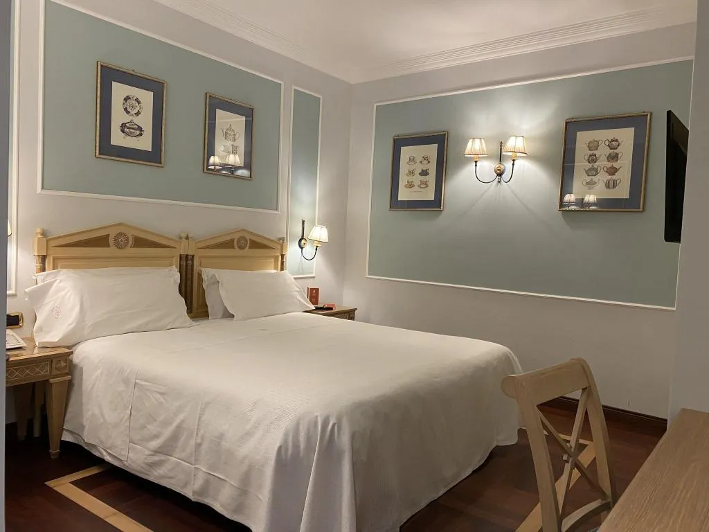 Double or Twin CLASSIC Room, Palazzo Alabardieri, Naples