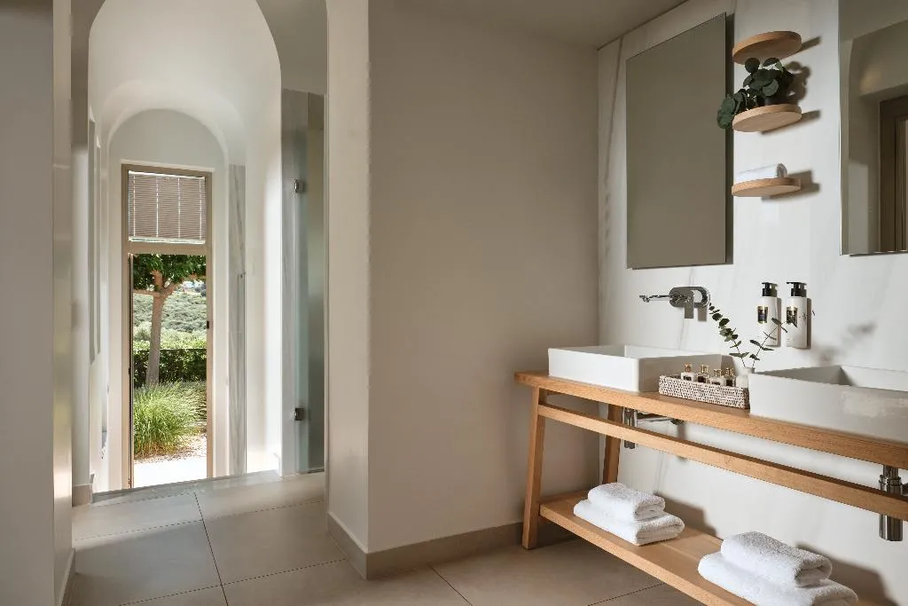 VILLA WITH PRIVATE POOL Room, Eagles Villas, Thessaloniki