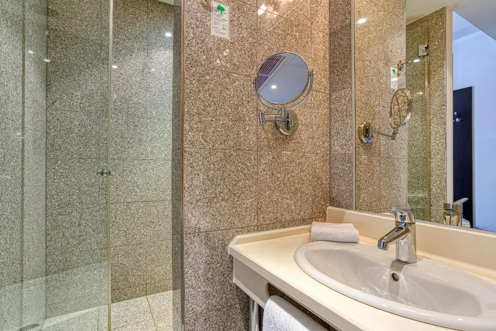 SINGLE STANDARD Room, Titanic Comfort Kurfuerstendamm, Berlin