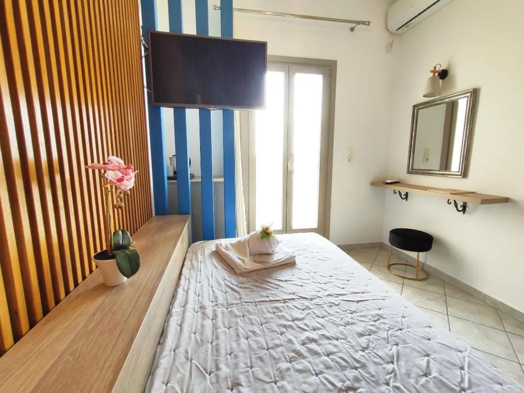 Room, Nemesis, Santorini