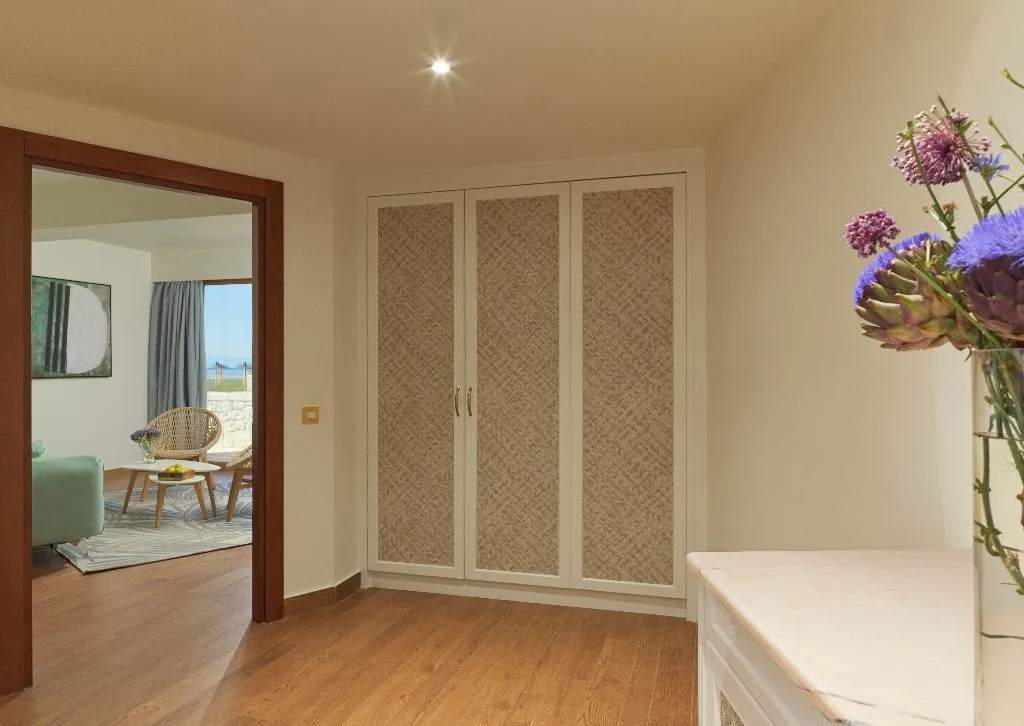 SUITE EXECUTIVE ONE BEDROOM Room, Seafos Luxury Resort & Spa, Kalamata
